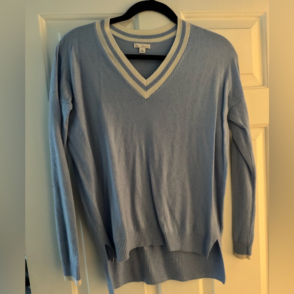 Gap Light Blue V-Neck Sweater with Cream Trim